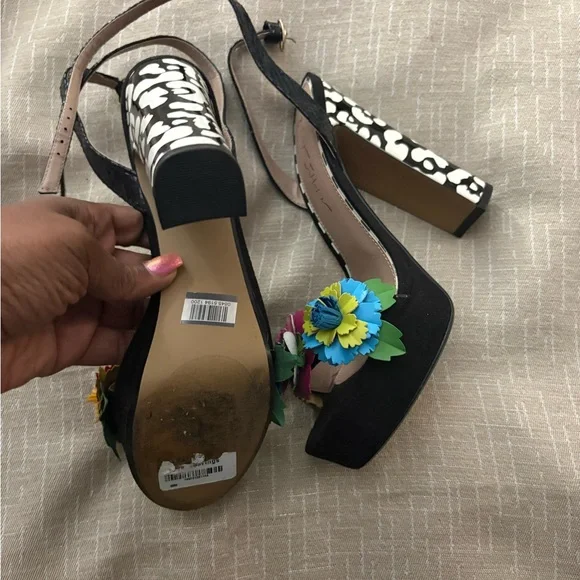 Betsy Johnson Colorful Floral Platform Heels - Picture 2 of 4